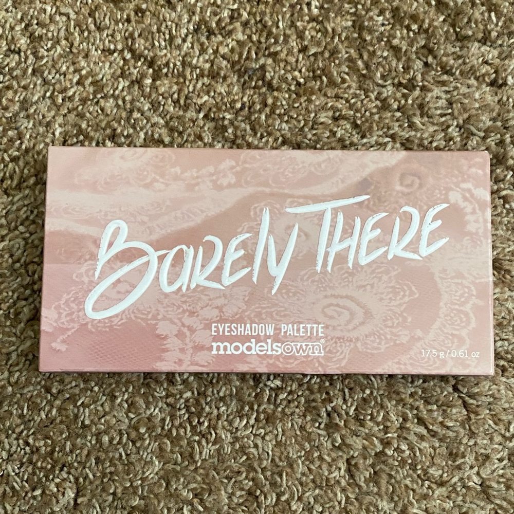 Models Own | NWB Barely There Eyeshadow Palette